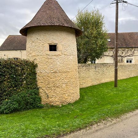 La Fauconniere Acomodação com café da manhã Brécy Exterior foto